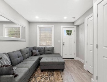 Quaint City flat+Urban Oasis+NearCapitol Hill+PRKG 3