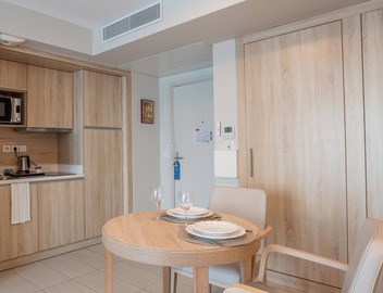 Quality Aparthotel Nice 3