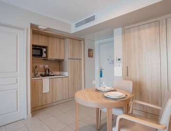 Quality Aparthotel Nice 5