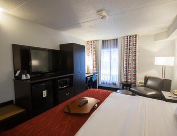 Quality Inn 4