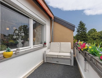 Quiet Berlin-Steglitz Apartment with Shared Garden, Balcony & Wi-Fi 5