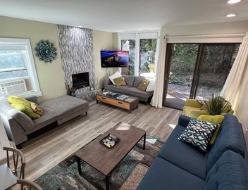 Quiet condo in charming Boulder, walk to Pearl Street and CU! 4
