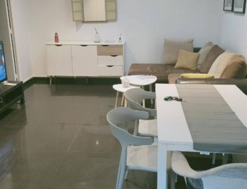 Quiet, fully-equipped house near Paris 5