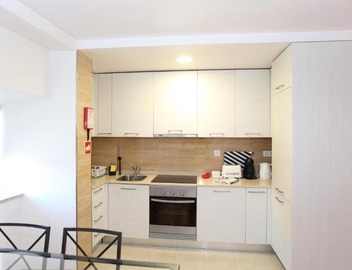 Quiet Prince Apartments 4