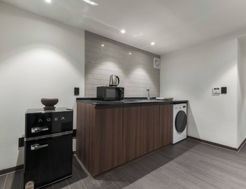 Quiet Private Home for 10 | Newly Renovated Near Myeongdong Center 2