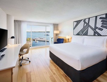 Radisson Blu Toronto Downtown 5