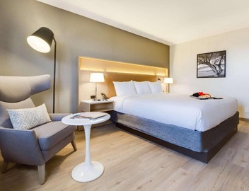 Radisson Hotel Phoenix Airport 4