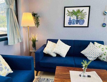 Rahat Manzil- The Old Warm Charm 2 Bedroom Apartment in Khar West by Connekt Homes 5