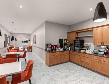 Ramada By Wyndham Kenner/New Orleans Airport South 2