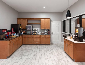 Ramada By Wyndham Kenner/New Orleans Airport South 4