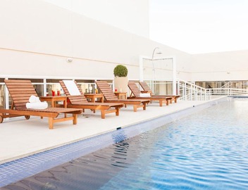 Ramada Hotel & Suites Campos Pelinca 3
