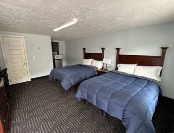 Red Fox Motel 4