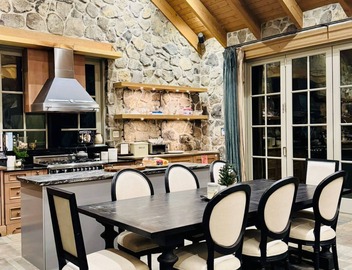 Relax, unwind, and feel at home. Your perfect vacation getaway 2