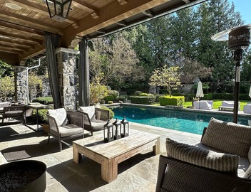 Relax, unwind, and feel at home. Your perfect vacation getaway 5