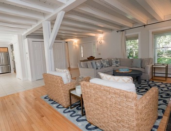 Relax & Unwind: Poolside Martha’s Vineyard Stay 5