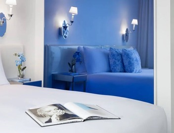 Relaxing NYC Getaway Awaits! Spacious Suite with Separate Living Room, City View 5