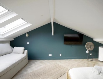 Relish Best Paris Baguette in Light-Filled Duplex 5