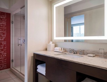 Renaissance Baton Rouge Hotel 3