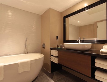 Renaissance London Heathrow Hotel 4