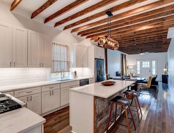 Renovated 3BR LGD home near Magazine St. Walk to cafés, streetcar to FQ & Dome. 4