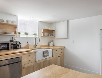 Renovated Apartment in Willard Square Area of South Portland, Maine. 3