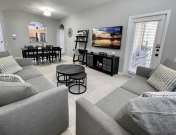 Renovated Luxury Condo in Windsor Hills Resort! 2 Miles to Disney! 3bed/2bath 3