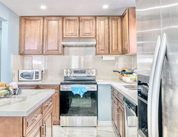 Renovated Rooms 10-min to Finch Subway Near Yonge St 4
