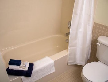 Residence & Conference Centre - Sarnia 3