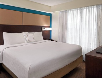 Residence Inn by Marriott Toronto Airport 4