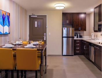 Residence Inn by Marriott Seattle University District 3