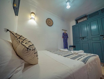 Riad Azawan 2