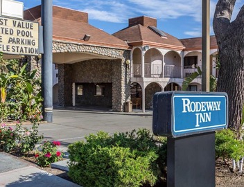 Rodeway Inn Magic Mountain Area 3