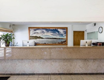 Rodeway Inn Magic Mountain Area 5
