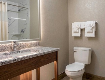 Rodeway Inn Monroe 5