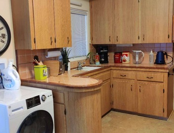 Romantic Getaway Near the Heart of Vancouver 3