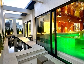 Romantic Luxury Penthouse in Trendy Hongdae with Private Rooftop Pool 3