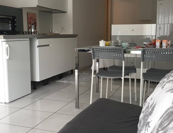 romantic studio, lake area 4