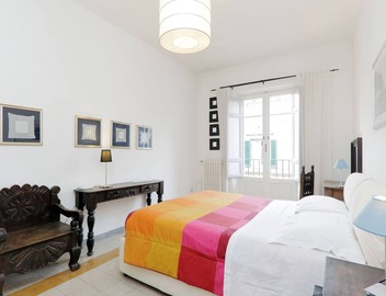Rome Apartment Rentals Colosseum View - Roof Terrace with 2BR/2BATH Wi-Fi 5