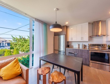 Rooftop Mural 1GB Parking AC FIFAStadiums W/D BBQ Mountain&Bay Views New Kitchen 4