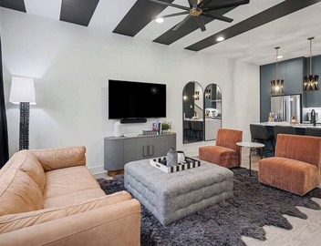 Rooftop Rendezvous - Sleeps 12, Rooftop Near DT 3