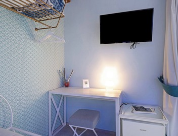 Room 'Camera Miseria E Nobilta' with Balcony, Wi-Fi and Air Conditioning 2