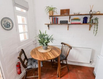 Ross Cottage 5