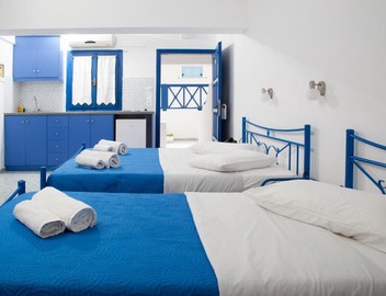 Roula Villa Studios & Apartments 4