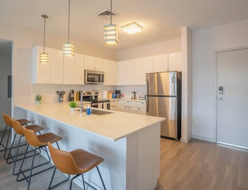 ROVE LIVING/KL - Linear 2