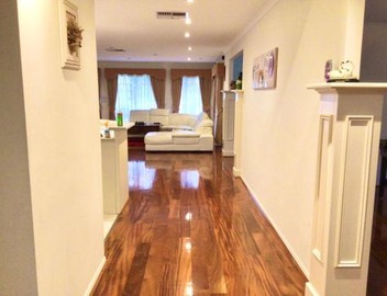 Roxy - A Spacious Cosy Getaway - Near Mel Airport 4