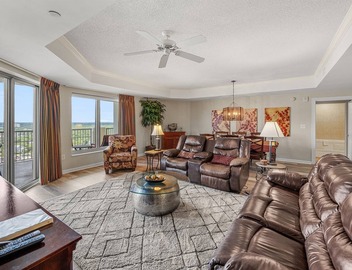 Royale Palms 2004 Renovated Oceanview w/Pool/Beach 4