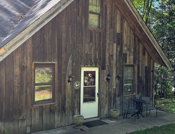 Rustic 2BR 1BA Cottage w Porch! 5