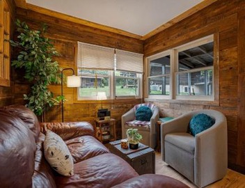 Rustic Waterfront Cabin with BBQ, Fire Pit and Views 3