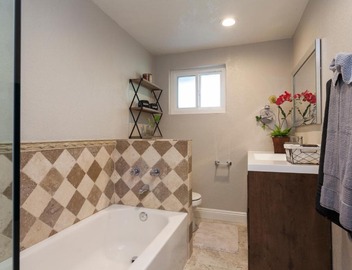 Santa Clarita 5