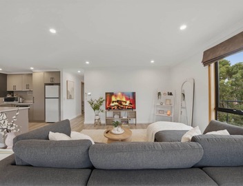 Scenic Risdon Retreat | Deck, Views & Nature Trail 2